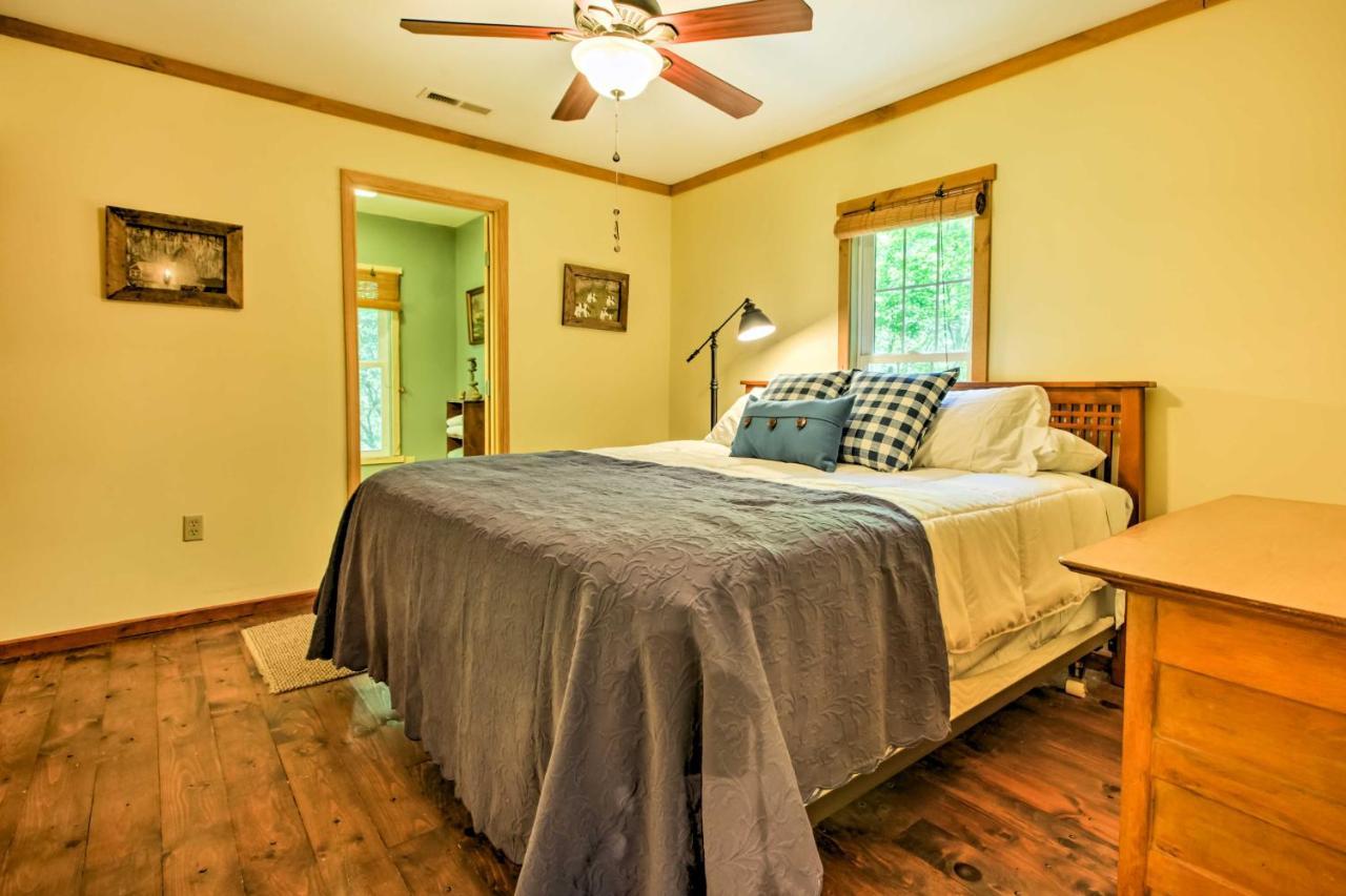 Clearwater Cabin On 10 Acres With Trout Stream! Monterey Экстерьер фото