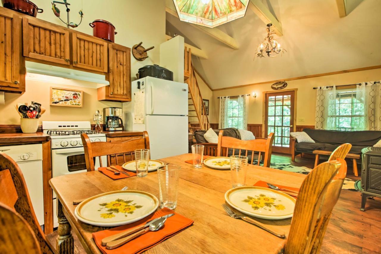Clearwater Cabin On 10 Acres With Trout Stream! Monterey Экстерьер фото