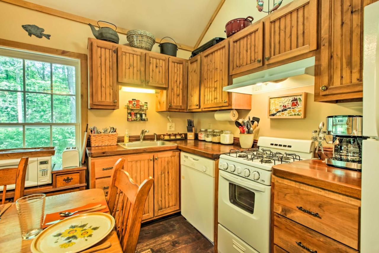 Clearwater Cabin On 10 Acres With Trout Stream! Monterey Экстерьер фото