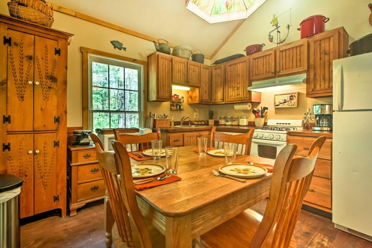 Clearwater Cabin On 10 Acres With Trout Stream! Monterey Экстерьер фото