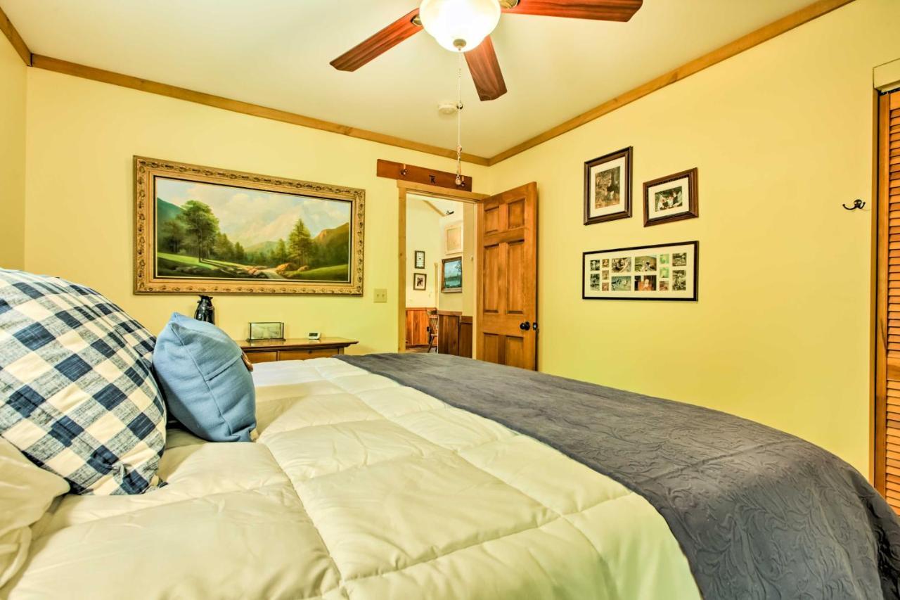 Clearwater Cabin On 10 Acres With Trout Stream! Monterey Экстерьер фото