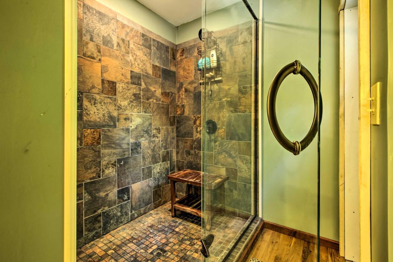 Clearwater Cabin On 10 Acres With Trout Stream! Monterey Экстерьер фото